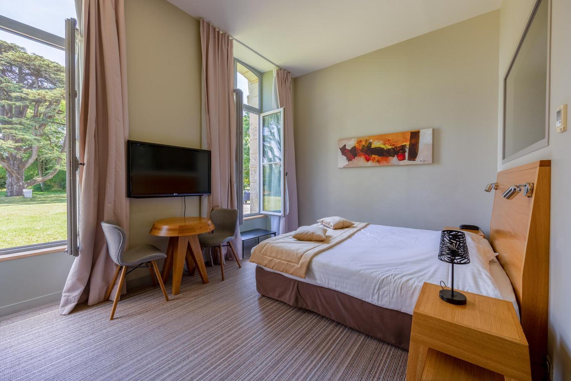 Hotel Et Spa Du Chateau Lagord Rom bilde