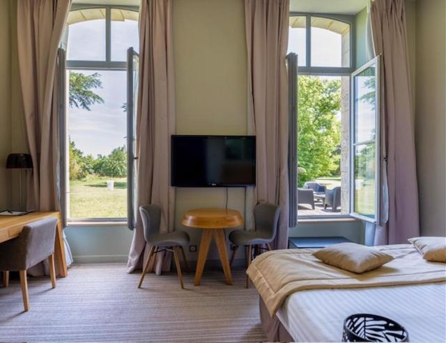 Hotel Et Spa Du Chateau Lagord Eksteriør bilde